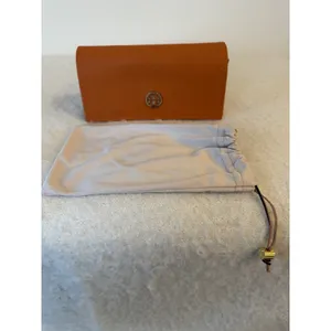 Tory Burch Sunglasses case thumbnail 4