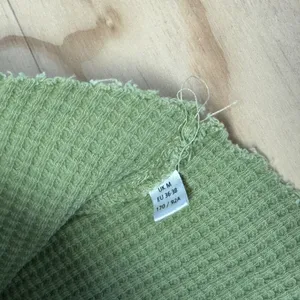 Out From Under Urban Outfitters Waffle Knit Cropped Thermal Top Sweatshirt Med thumbnail 6