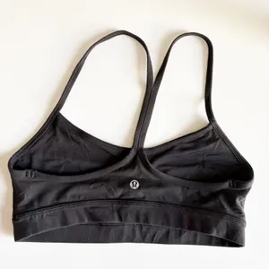 Lululemon Womens Flow Y Nulu Black Athletic Yoga Workout Sports Bra Size 8 thumbnail 5