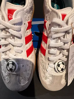 Adidas Disney Samba OG size 3Y thumbnail 5