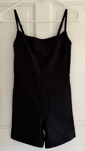 Aritzia Wilfred Free Black Active‎ Romper Shorts Jumpsuit Size Small thumbnail 1