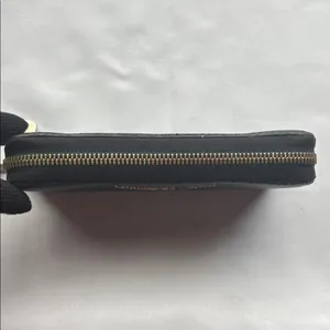 Michael Kors Leather Zip Around Wallet / Wristlet Black GUC thumbnail 7