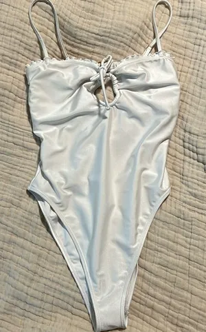 Forever 21 One Piece Swimsuit thumbnail 1