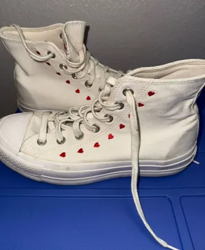 Converse White High-top Valentines limited Edition thumbnail 1