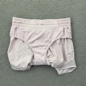 Lululemon Hotty Hot Shorts High Rise 4" Pale Pink Athletic Athleisure Women's 8 thumbnail 3