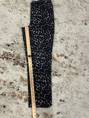 Isaac Mizrahi Leopard-Print Wide Leg Pants in Black & Gray thumbnail 9