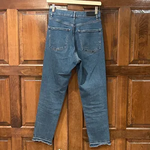 EXPRESS Mom‎ Jeans Women's 4 Super High Rise Button Fly Cropped Denim Pant thumbnail 4