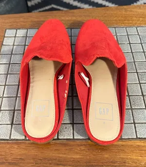 GAP Women’s Bright Red Slip-On Mules 8 thumbnail 1
