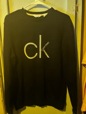 Calvin Klein sweater thumbnail 1