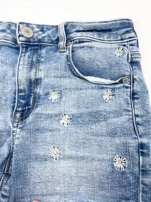 American Eagle Hi-Rise Shortie Size 4 Daisy Embroidered Denim Jean Shorts Cotton thumbnail 4