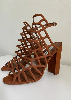 Steve Madden Cognac Heels thumbnail 1