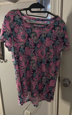 Lilly Pulitzer Top Women’s thumbnail 1