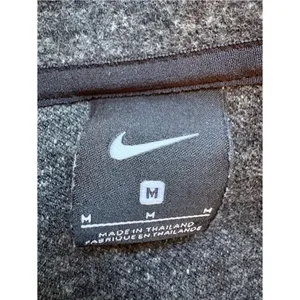 Nike 1/4 Zip Pullover Gray Women’s Medium Sweatshirt Soft thumbnail 2