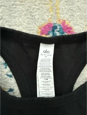 Alo Yoga Tank Top thumbnail 2