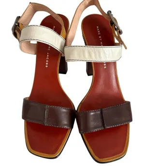 Marc by Marc Jacobs Women's Brown and White heels EUC thumbnail 1