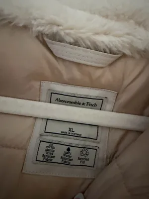 Abercrombie & Fitch women’s ultra winter coat thumbnail 4