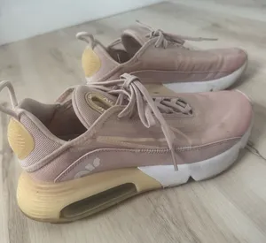 Women’s Nike Air Max 2090 thumbnail 1