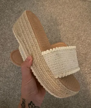 Wedge Slides White Size 7 thumbnail 1