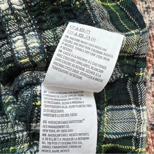 American Eagle NWT Trendy Plaid Puff Sleeve Top Green Navy White Smocked Crop thumbnail 10
