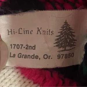 Hi-Line Knits 100% Wool Winter Hat‎ Tassles On Top + Ear Cover Bright Pink thumbnail 5