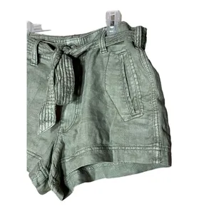 American Eagle Shorts With Belt Size 6‎ thumbnail 2