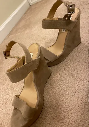 Steve Madden Pumps thumbnail 1
