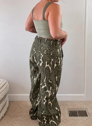 American Bazi Olive Camo Rhinestone Wide Leg Pants High Rise NWT Size L thumbnail 3