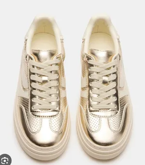 Steve Madden Sneakers thumbnail 1