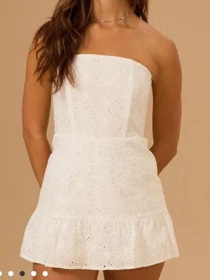 ALTAR’D STATE Baylyn Eyelet Strapless Corset Romper White Size L NEW thumbnail 4