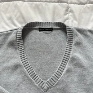 Brandy Melville‎ Womens Sweater Blue V Neck Winter Fall Coquette Dreamcore Girly thumbnail 2