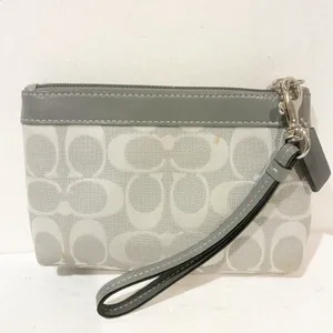 Coach Signature Gray Pleated Canvas Logo Wristlet‎ Pouch Wallet thumbnail 6
