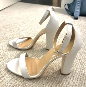 White 3 Inch Heels Size 7.5 thumbnail 2