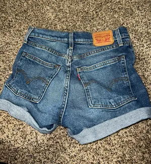 Levi's Short thumbnail 3