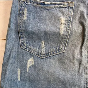 Forever 21 Distressed Ribbon Detail Jean Skirt Size Medium thumbnail 9
