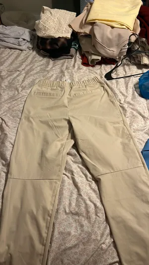 Men’s Nike woven tapered pants thumbnail 3