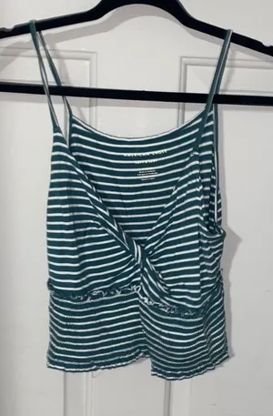 NWOT Green and White Crop Top thumbnail 1