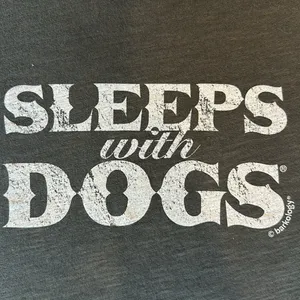 Barkology gray “Sleeps with Dogs” T-shirt size M thumbnail 2