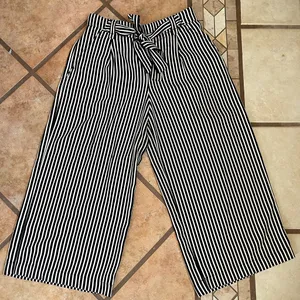 Zara Black and White Striped Wide Leg Pants thumbnail 1