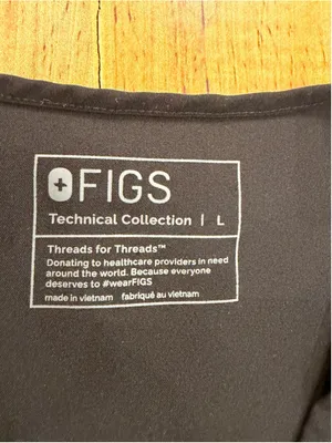 FIGS Black Technical Collection Catarina Scrub Top Women’s Size L V-Neck 2-Pocke thumbnail 7