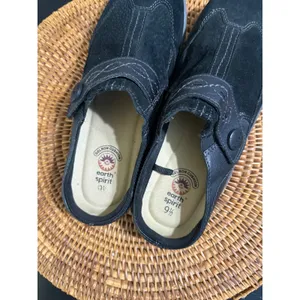 Earth Spirit Womens Gelron Cushion Black Suede Leather Mules Clogs Size 9.5 thumbnail 4
