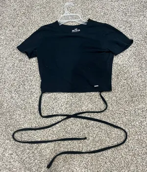 Hollister Baby Tee thumbnail 1