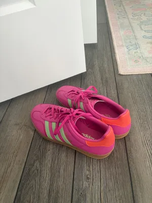 Adidas Women’s Shoes gazelle thumbnail 2