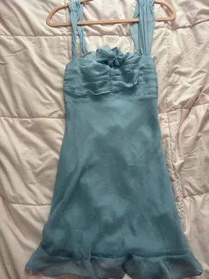 Blue dress thumbnail 1