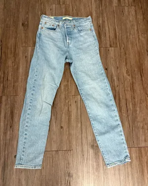 Levi’s Wedgie Light Wash Button Fly Straight Leg Jeans Size 25 EUC thumbnail 1