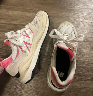 New Balance pink sneakers thumbnail 1