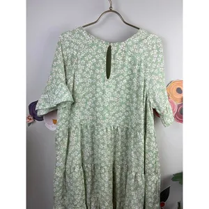 &Merci Green & White Floral V-Neck Shift Tiered Dress - Size - Small thumbnail 2