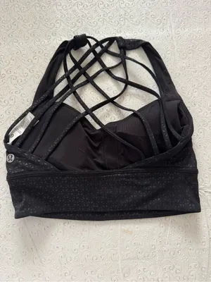 Lululemon black geometric design criss cross sports bra padded US 4 workout thumbnail 4