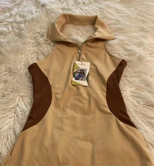 Halara Stylish Tan and Brown Dress size M length 27” bust 26” open back thumbnail 3