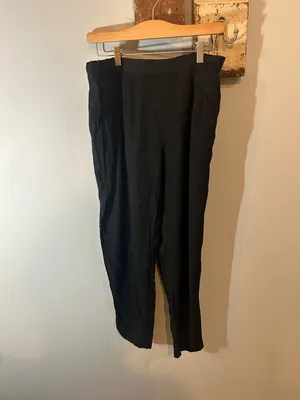 Lauren Ralph Lauren Wide-Leg Pull-On Pant in Black thumbnail 2
