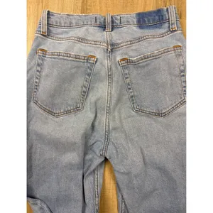 Abercrombie & Fitch 90s Slim Straight‎ Ultra High Rise Jeans Light Wash 27/4 thumbnail 2